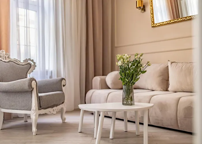 Glow Apartments - Apartment Dubaj Glamour, Ulica Dluga Old Town